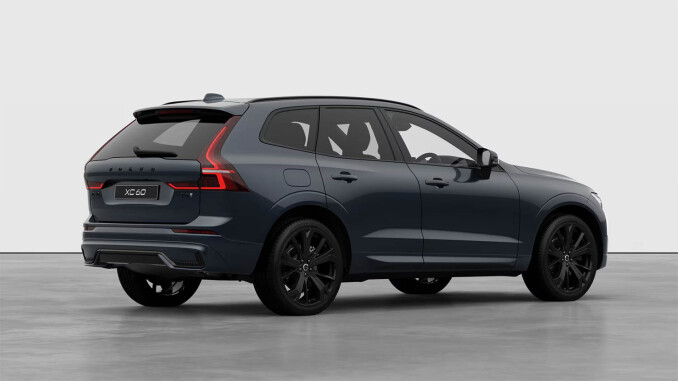 Volvo XC60 2.0 T8 455 PHEV Ultra Black Ed 5dr AWD Gtron [NI] Estate - Image 3